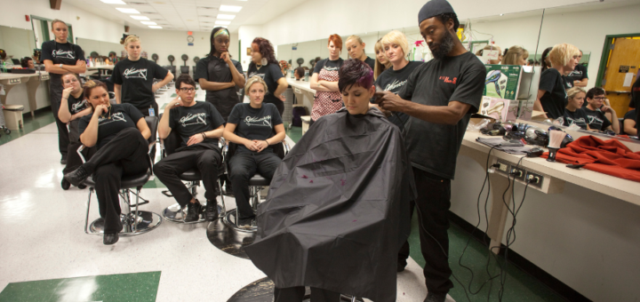 Image of EFSC cosmetology students